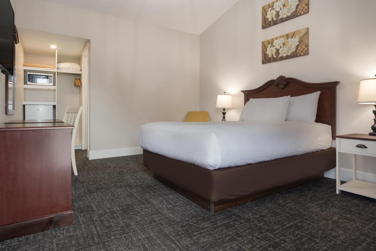 Canadas Best Value Inn & Suites-Charlottetown Esterno foto