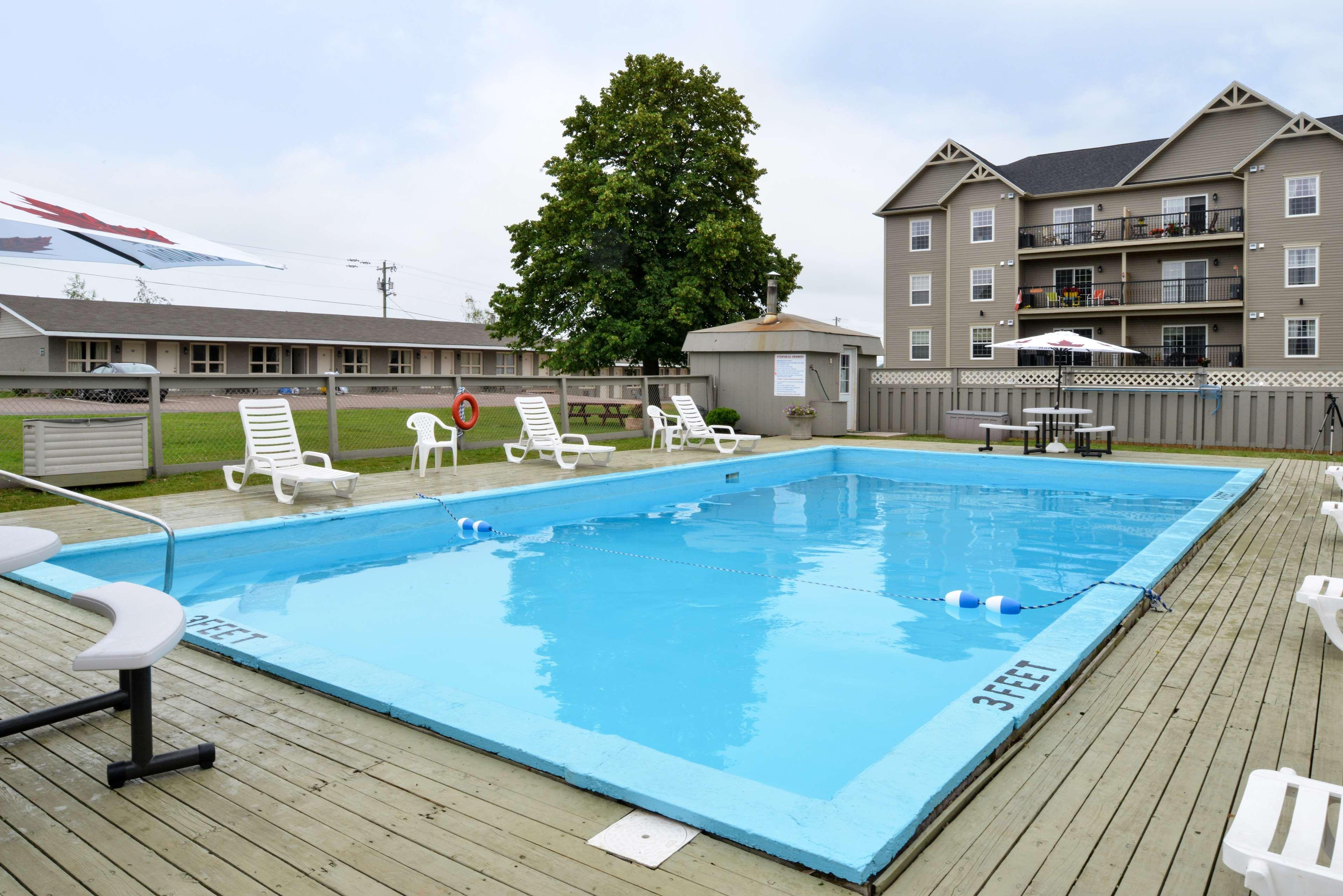 Canadas Best Value Inn & Suites-Charlottetown Esterno foto