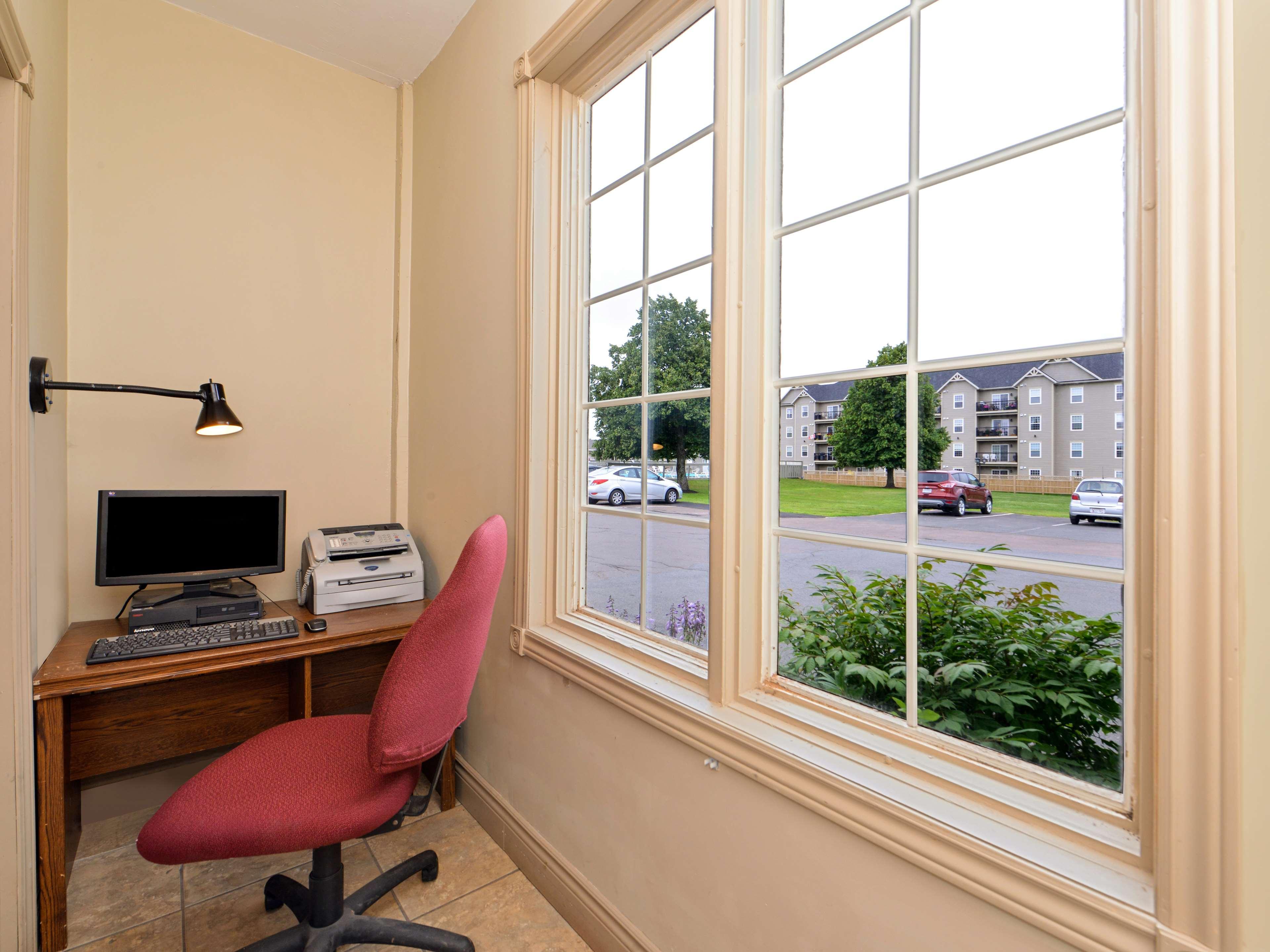 Canadas Best Value Inn & Suites-Charlottetown Esterno foto
