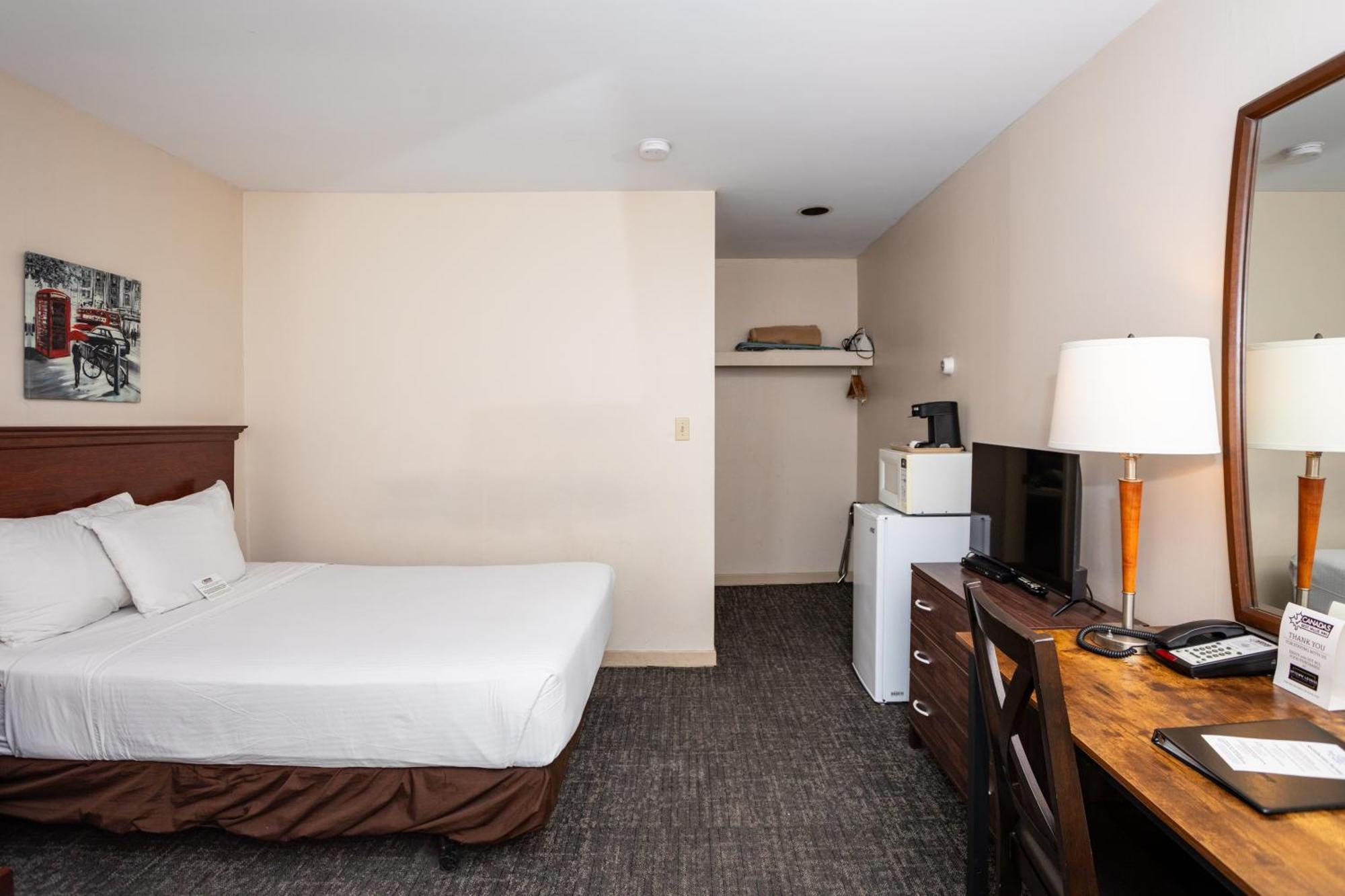 Canadas Best Value Inn & Suites-Charlottetown Esterno foto