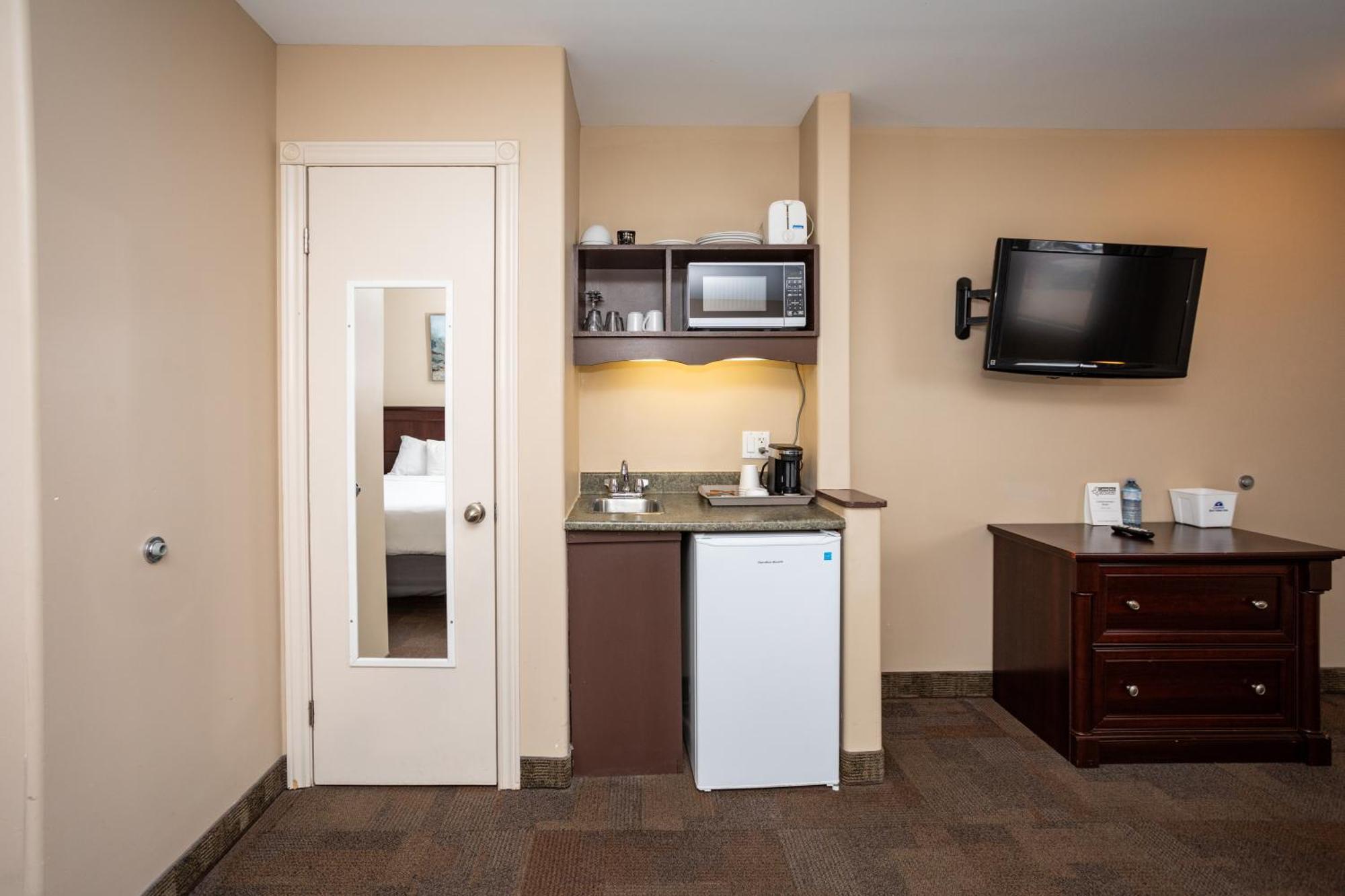 Canadas Best Value Inn & Suites-Charlottetown Esterno foto