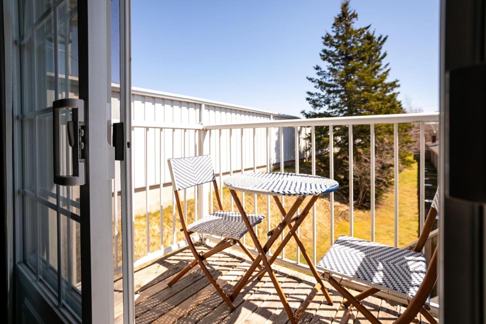 Canadas Best Value Inn & Suites-Charlottetown Esterno foto